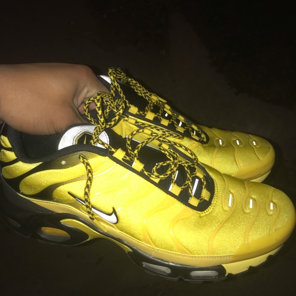 yellow air max 97 plus